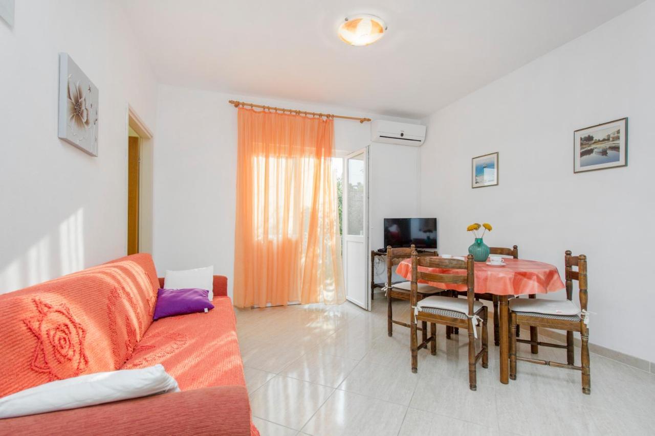 Apartments Ivan Vodice Exterior photo
