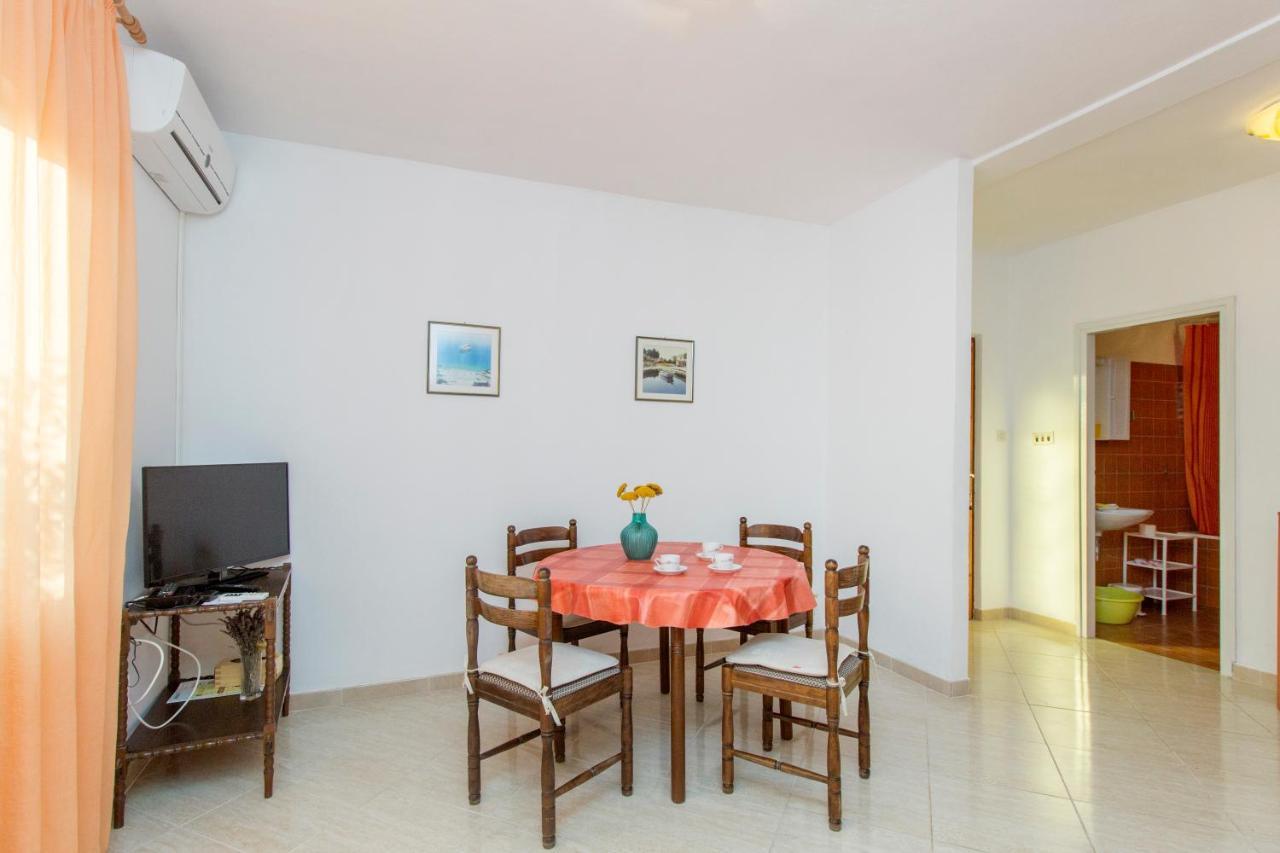 Apartments Ivan Vodice Exterior photo