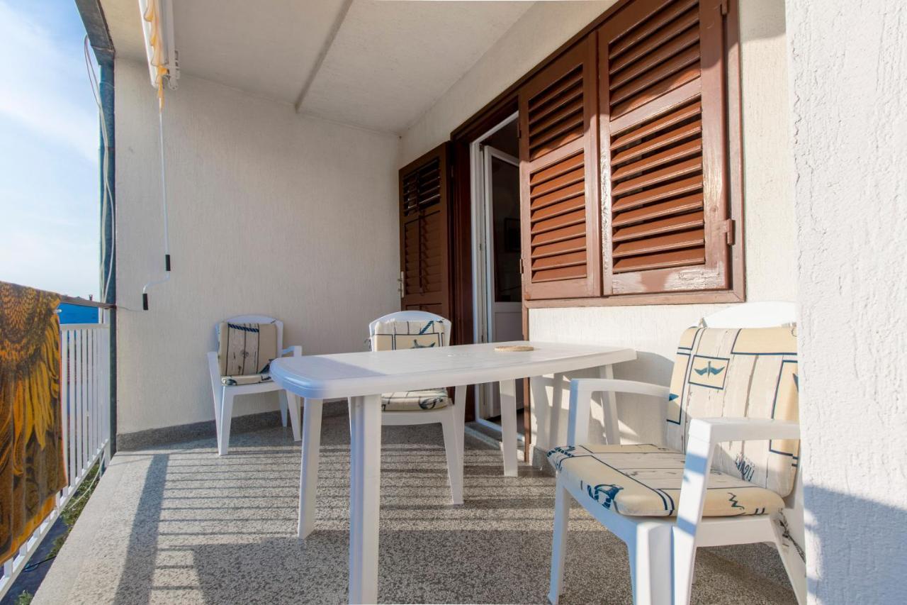 Apartments Ivan Vodice Exterior photo